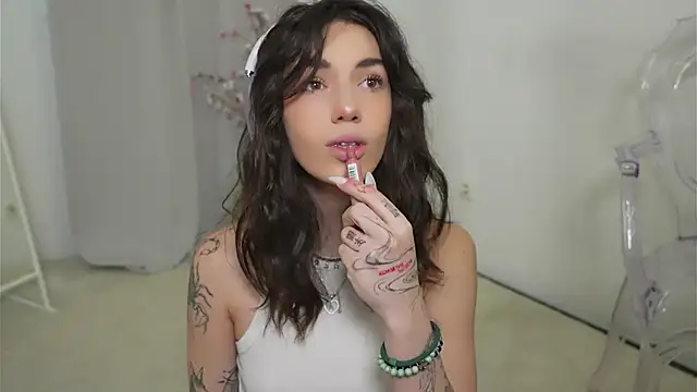 Snapshot of mystica_ chatting on October 2025 09:01:01 AM mystica online show from October 2025 09:01:01 AM