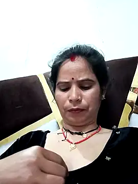 Reena27 online show from March 2025 06:56:01 PM