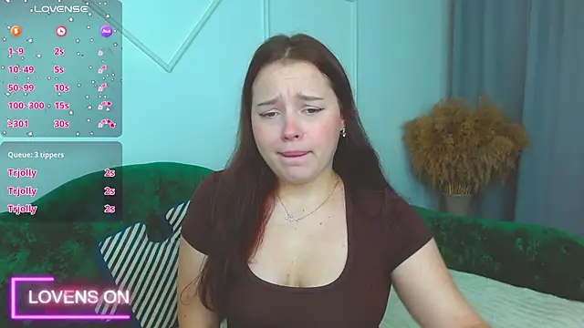 Cute kitty- online show from November 2025 08:36:02 AM