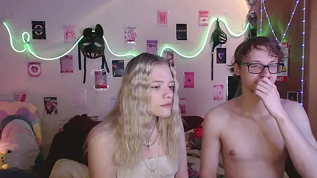 Your Horny Friends online show from September 2025 11:21:02 AM