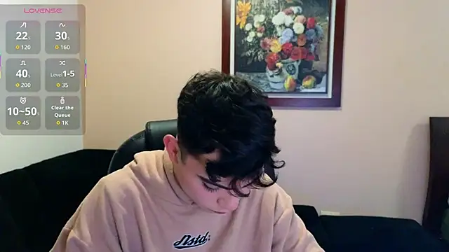 lukeboyce33 online show from October 2025 11:59:01 PM