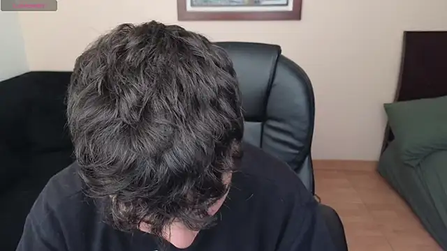 lukeboyce33 online show from April 2026 07:58:02 PM