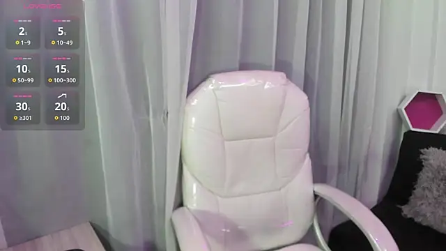 Pretty Johnson  online show from February 2026 11:33:01 AM