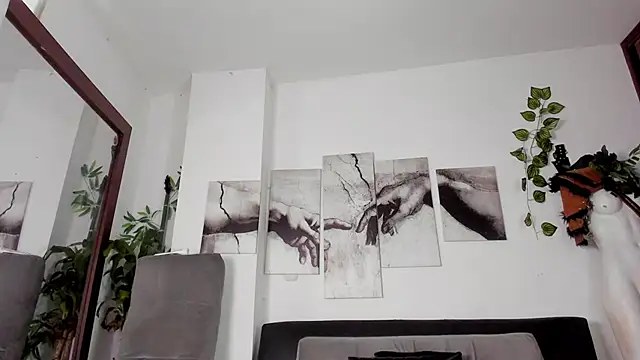 Giotrashy online show from October 2025 07:48:02 PM