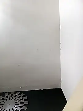 Snapshot of Hairydoll_ chatting on March 2025 10:49:01 PM Hairydoll online show from March 2025 10:49:01 PM