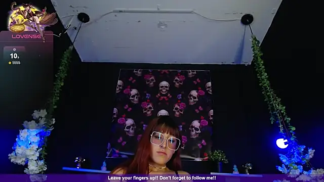 Snapshot of Hairydoll_ chatting on November 2025 09:14:01 PM Hairydoll online show from November 2025 09:14:01 PM