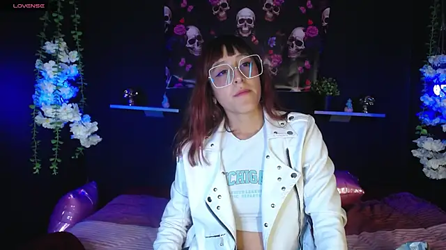 Snapshot of Hairydoll_ chatting on November 2025 08:52:01 PM Hairydoll online show from November 2025 08:52:01 PM