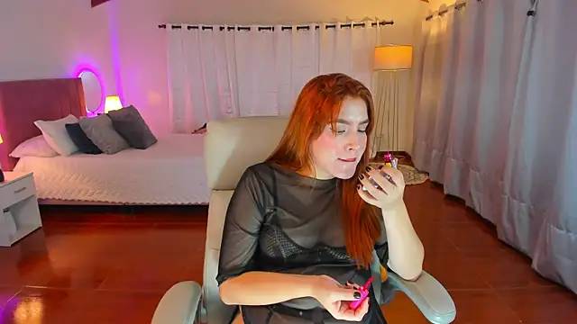 karla hill 28 online show from October 2025 04:35:02 AM