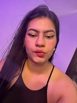 Snapshot of Saanvi21 chatting on March 2025 02:23:01 PM Saanvi21 online show from March 2025 02:23:01 PM