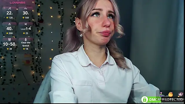 Snapshot of Mia__Kitty chatting on September 2025 11:45:01 AM Mia Kitty online show from September 2025 11:45:01 AM