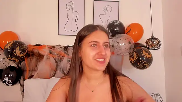 Snapshot of Hanna_Evans__ chatting on October 2025 12:37:02 PM Hanna Evans online show from October 2025 12:37:02 PM