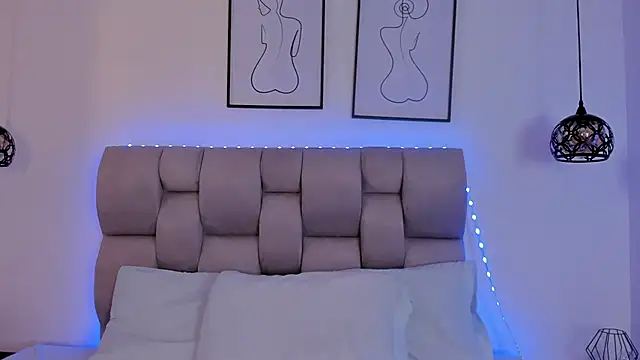 Snapshot of Hanna_Evans__ chatting on December 2025 01:09:02 PM Hanna Evans online show from December 2025 01:09:02 PM