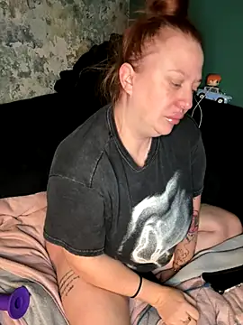 Snapshot of XxXMistyXxX chatting on November 2025 11:40:01 PM XxXMistyXxX online show from November 2025 11:40:01 PM