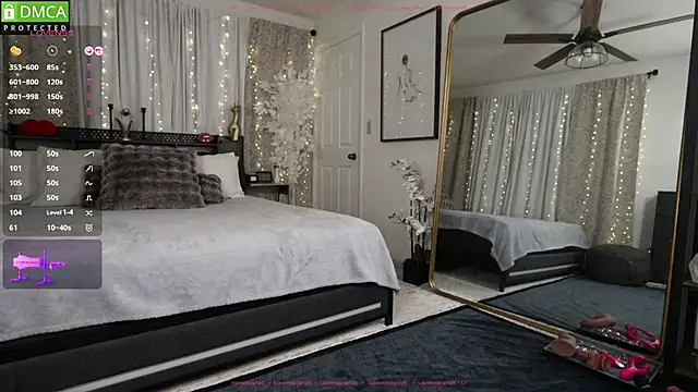 LoveMoScarlett online show from September 2025 11:32:02 AM