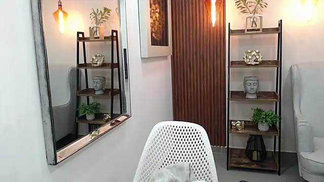 Snapshot of Coral_Lise chatting on December 2025 11:03:02 AM Coral Lise online show from December 2025 11:03:02 AM