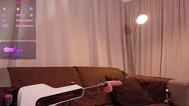 YuliethPetite online show from November 2025 01:04:01 PM