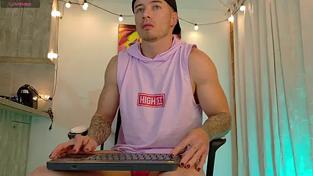 Ryannblue07 online show from October 2025 11:35:02 PM