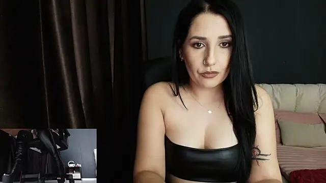 Snapshot of missdyaa chatting on September 2025 10:21:02 PM missdyaa online show from September 2025 10:21:02 PM