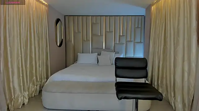 AmaliaCrus online show from January 2026 08:32:01 PM