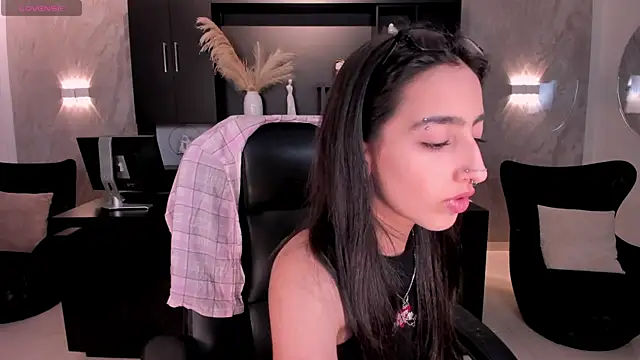 LarisaSmirnov online show from January 2026 04:16:01 AM