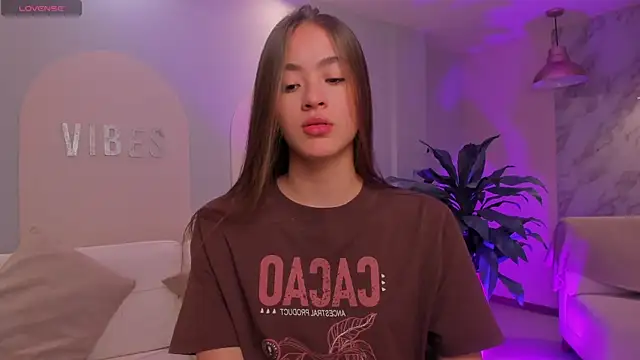 MaiaCollins online show from September 2025 06:13:02 PM