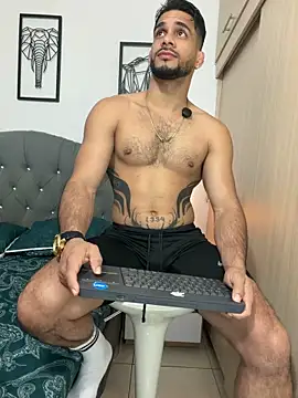 Maximiliano ford online show from May 2026 11:34:02 PM