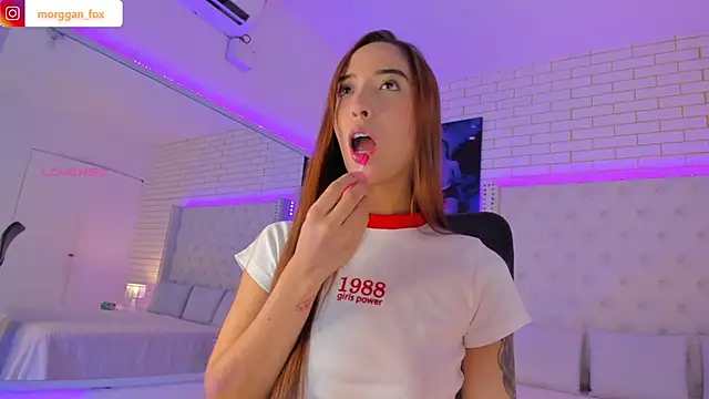 Snapshot of Morggan_Fox_ chatting on November 2025 04:34:02 AM Morggan Fox online show from November 2025 04:34:02 AM