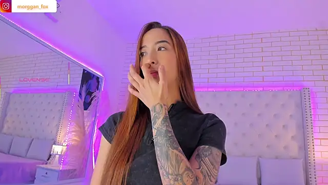 Snapshot of Morggan_Fox_ chatting on November 2025 03:53:02 AM Morggan Fox online show from November 2025 03:53:02 AM