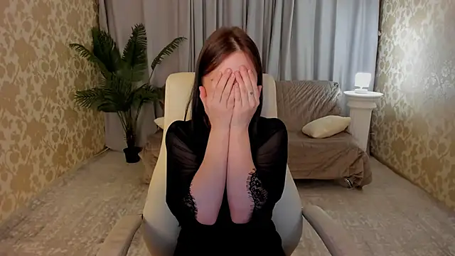 JulietMonli online show from January 2026 08:00:01 PM