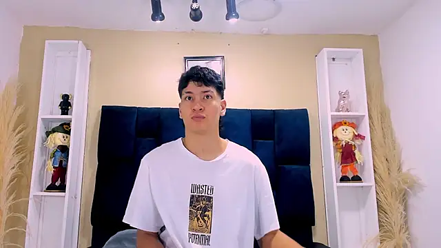 Jhojan twink online show from October 2025 12:02:02 PM