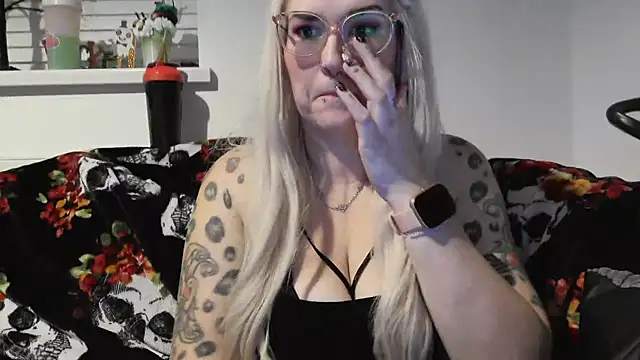 Snapshot of Sizzling_Indie36 chatting on October 2025 09:00:02 PM Sizzling Indie36 online show from October 2025 09:00:02 PM