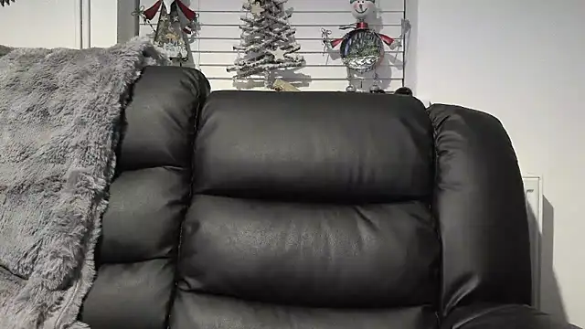 Sizzling Indie36 online show from December 2025 06:59:02 PM