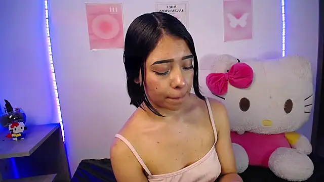 Snapshot of Emilybutterfly1 chatting on December 2025 11:54:01 PM Emilybutterfly1 online show from December 2025 11:54:01 PM