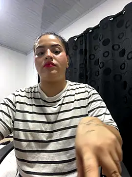 Snapshot of pareja_curiosa19 chatting on November 2025 02:26:01 AM pareja curiosa19 online show from November 2025 02:26:01 AM