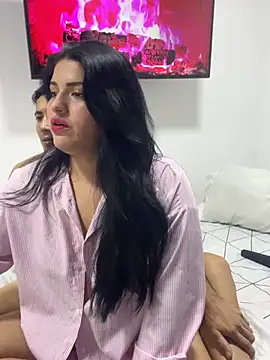 pareja curiosa19 online show from February 2026 02:21:02 AM