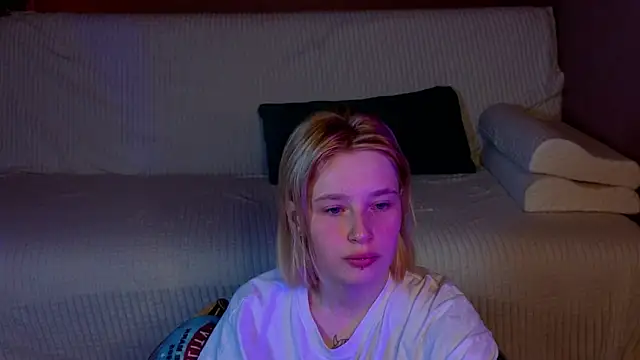 Snapshot of Tara_Lawson chatting on July 2026 04:27:01 AM Tara Lawson online show from July 2026 04:27:01 AM