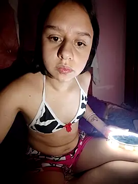 Snapshot of Sukychan_ chatting on October 2025 08:23:02 AM Sukychan  online show from October 2025 08:23:02 AM