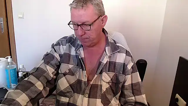 JamesBauer online show from October 2025 08:37:01 AM