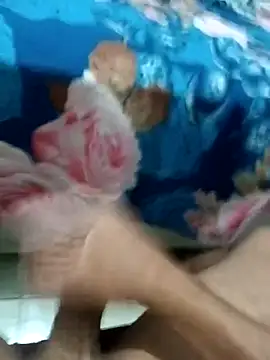 olyveyrah35 online show from November 2025 05:14:01 PM