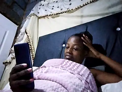 sexylira online show from April 2026 07:58:02 PM