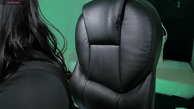 Snapshot of abby_roux chatting on October 2025 03:07:02 AM abby roux online show from October 2025 03:07:02 AM