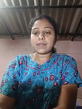 Snapshot of JENNIFERtamil chatting on June 2026 07:47:02 AM JENNIFERtamil online show from June 2026 07:47:02 AM