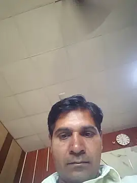 johnny8731 online show from April 2026 04:07:01 AM