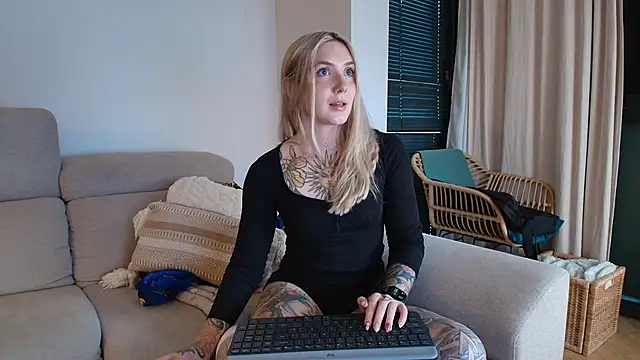 tattoobbgirl online show from March 2026 05:42:02 PM