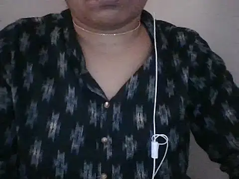 Snapshot of snehashreyatamil chatting on December 2025 08:41:02 AM snehashreyatamil online show from December 2025 08:41:02 AM