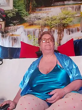 QueenPammy1 online show from February 2026 07:29:01 AM