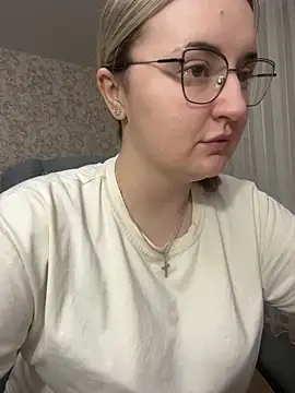 Snapshot of JudeValenti chatting on November 2025 04:34:02 PM JudeValenti online show from November 2025 04:34:02 PM