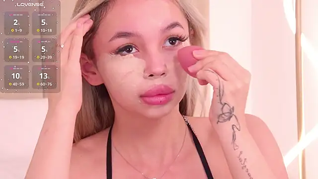 Snapshot of katyevance chatting on December 2025 05:20:01 PM katyevance online show from December 2025 05:20:01 PM