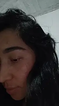 Snapshot of Elowyn chatting on November 2025 02:10:01 AM Elowyn online show from November 2025 02:10:01 AM