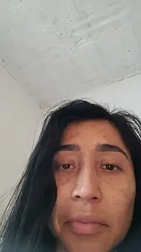 Snapshot of Elowyn chatting on November 2025 06:43:01 PM Elowyn online show from November 2025 06:43:01 PM